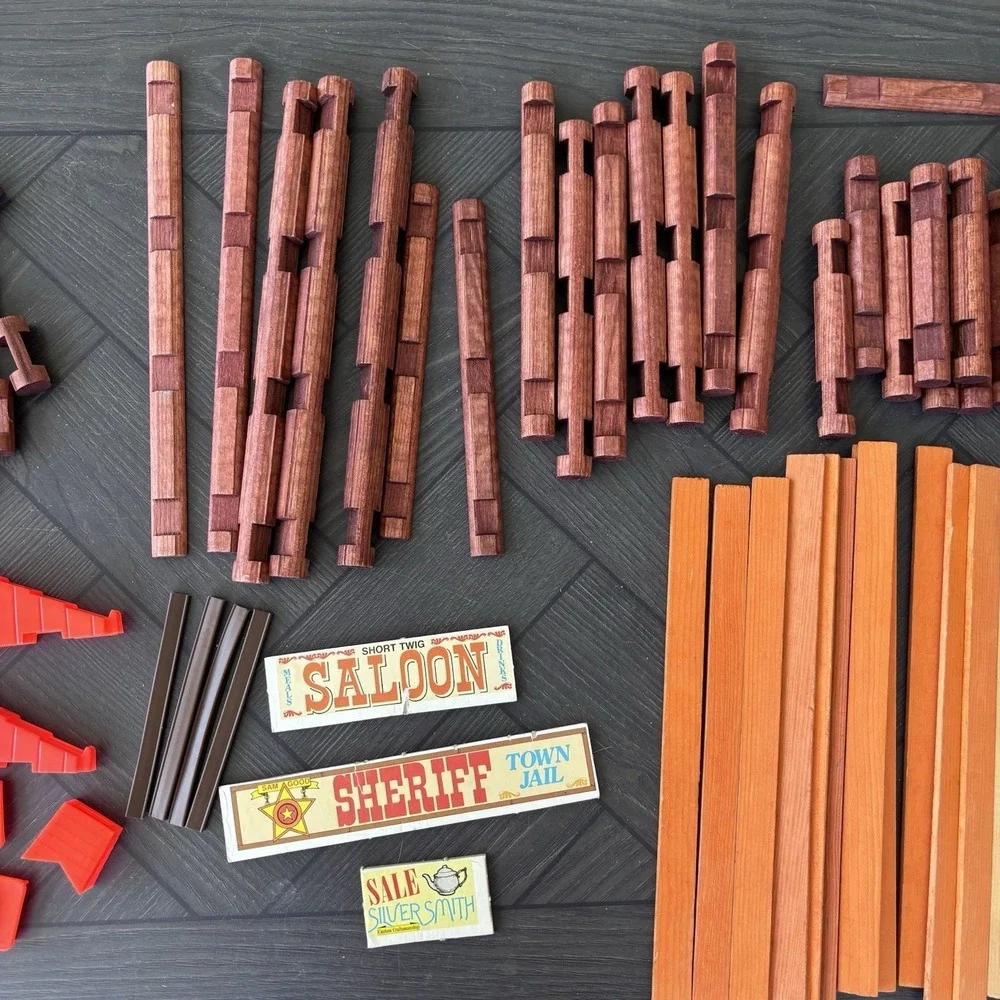 VTG 1986 Playskool Original Lincoln Logs 162 Piece Set, Actual 160 Pieces